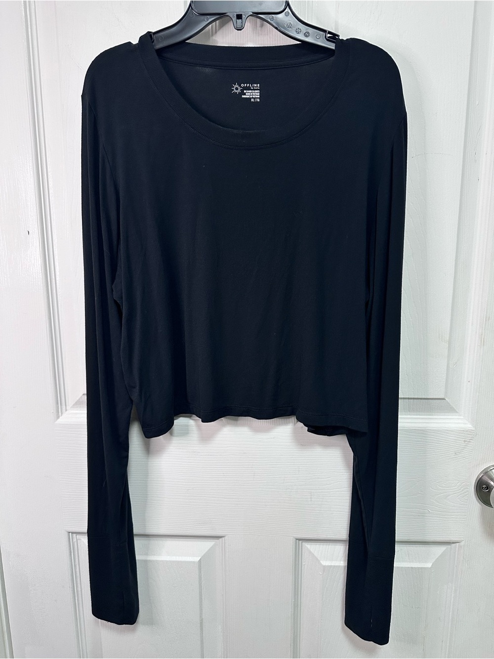 Offline by Aerie Black Long-Sleeve Cropped Crewneck Tee
